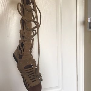 Free people *FREE*  gladiator sandals 36 tall brown shoes